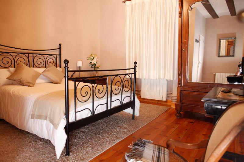 Mas Sant Marc Country house *